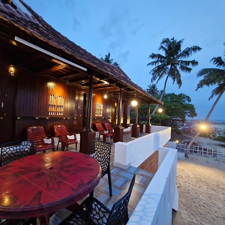 Seabreeze Marari Apartment Alappuzha ภายนอก รูปภาพ